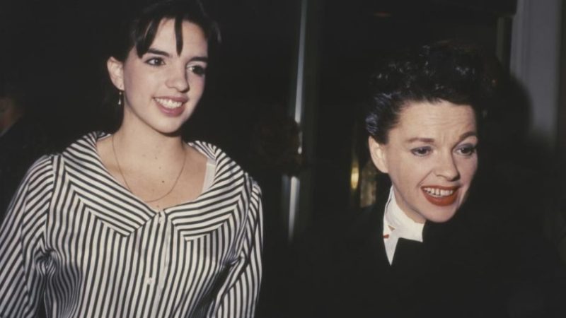 Liza Minnelli Fan Mail Address