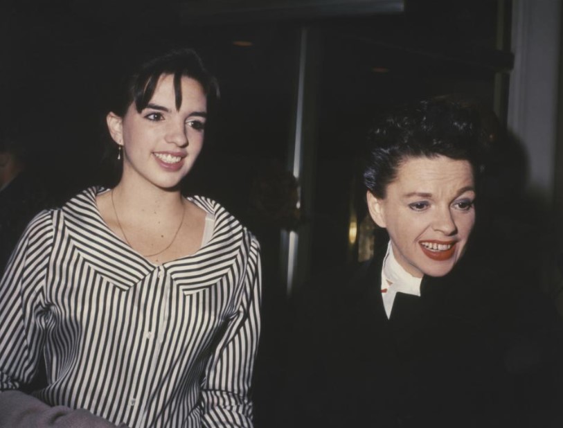 Liza Minnelli Fan Mail Address