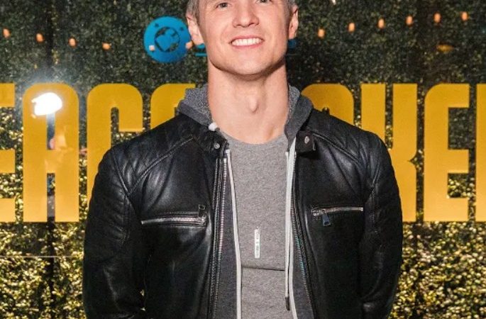 Freddie Stroma Fan Mail Address