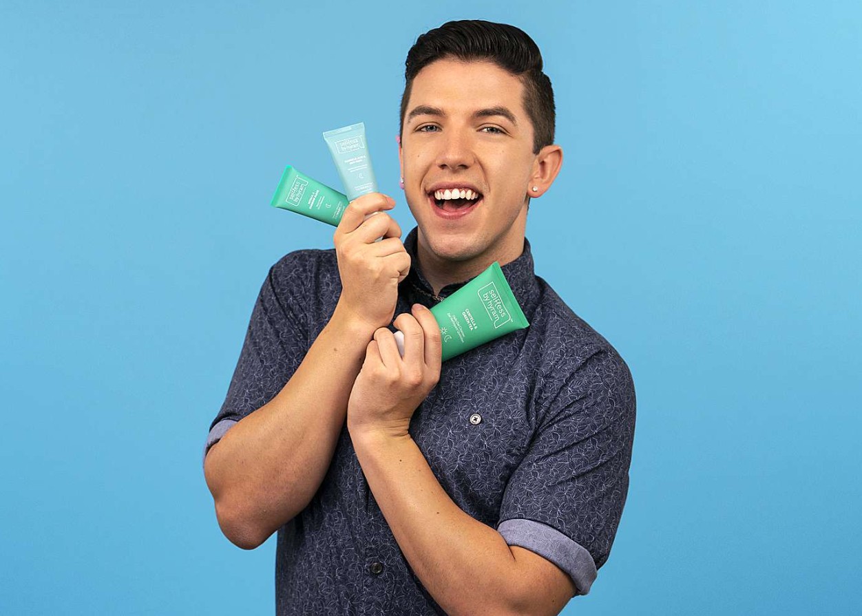 Hyram Yarbro Fan Mail Address