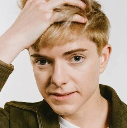 Mae Martin Fan Mail Address