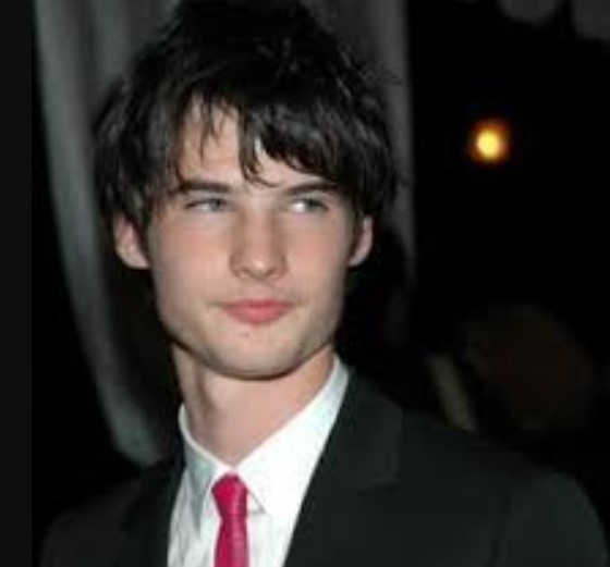 Tom Sturridge Fan Mail Address